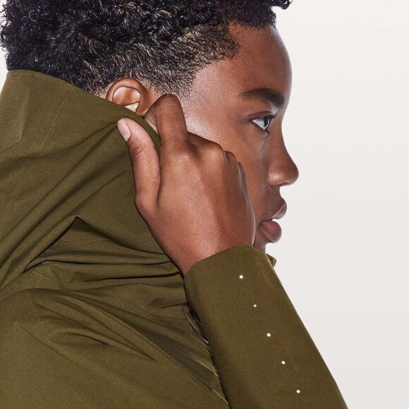 Lululemon Rain Rival Jacket - Picture 4 of 16